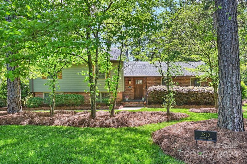 3820 Sulkirk Rd, Charlotte, NC 28210