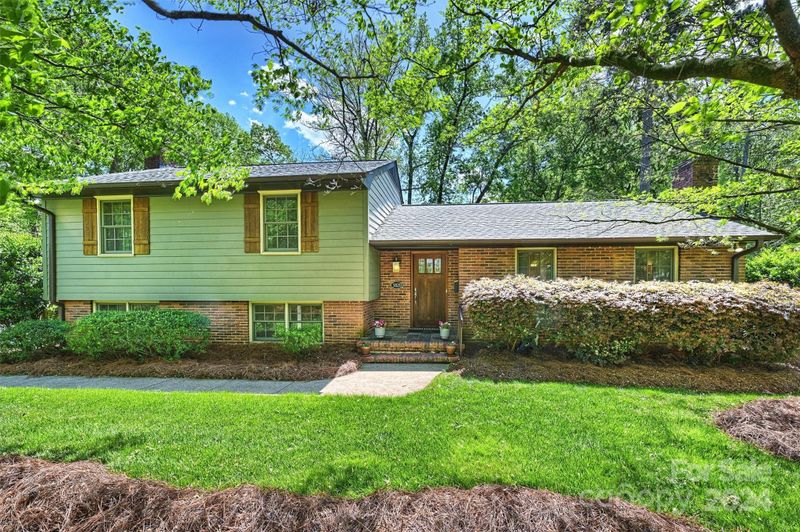 3820 Sulkirk Rd, Charlotte, NC 28210