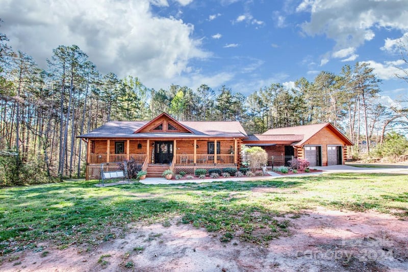 7633 Monbo Rd, Catawba, NC 28609