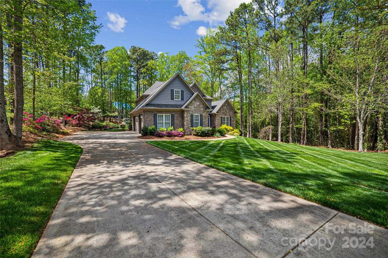 4105 Crepe Ridge Dr, Denver, NC 28037