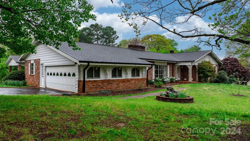 630 5th Ave NE, Hickory, NC 28601