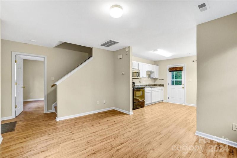 1309 Della Dr, Charlotte, NC 28217