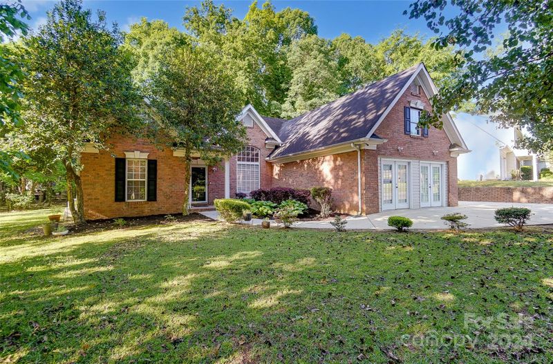 872 Thistledown Dr, Rock Hill, SC 29730