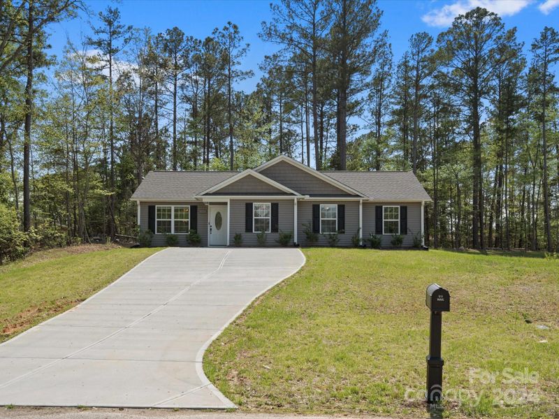 1211 Belmont Circle Dr, Lancaster, SC 29720