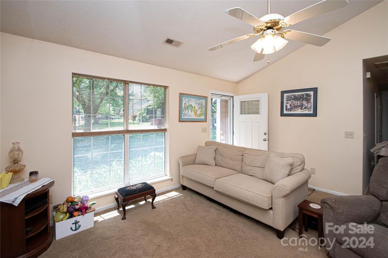 219 Stratford Dr, Indian Trail, NC 28079