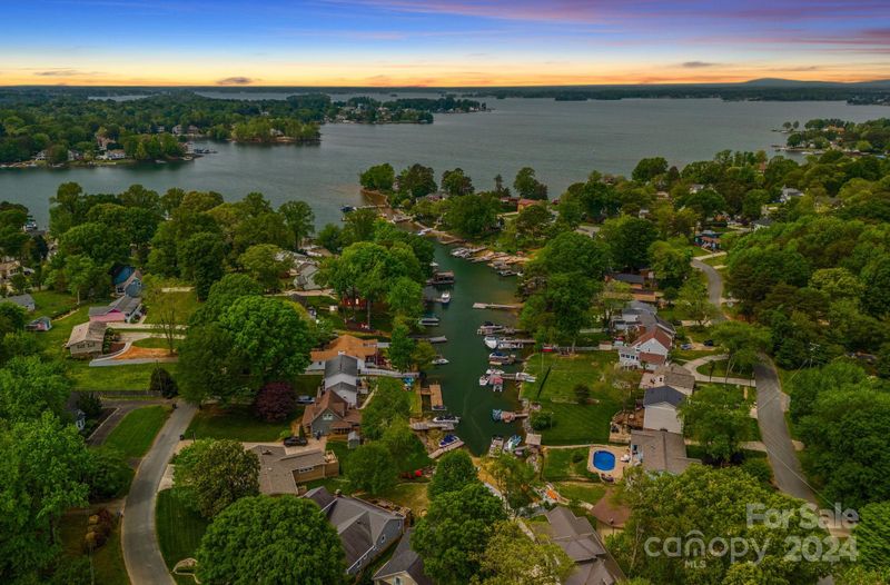 21212 Rio Oro Dr, Cornelius, NC 28031
