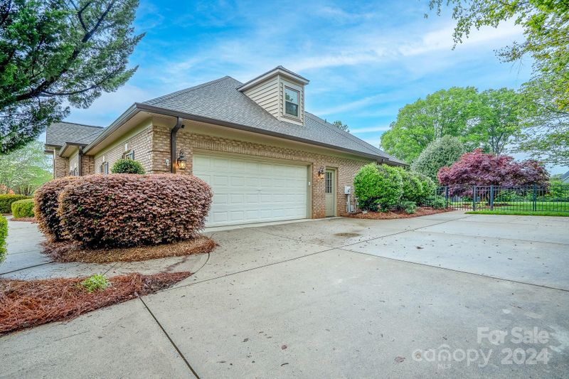 14211 Nancy Ruth Ln, Mint Hill, NC 28227