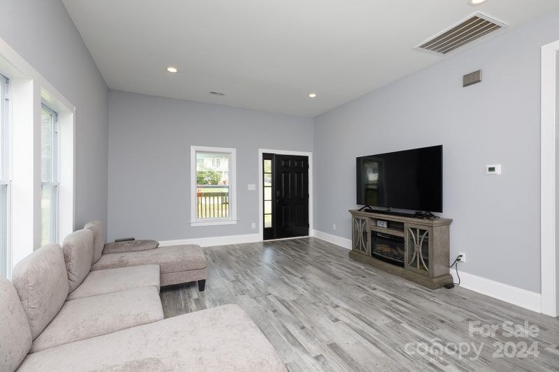 114 Brawley St, Chester, SC 29706