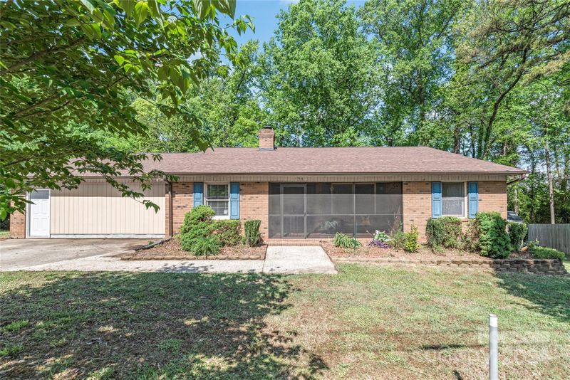 196 Goodman Cir NE, Concord, NC 28025