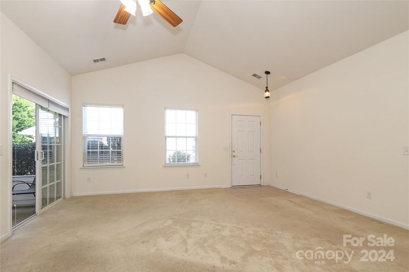 11731 Silverado Ln, Charlotte, NC 28277