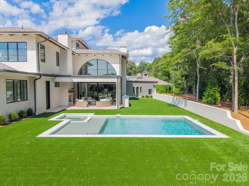 8022 Litaker Manor Ct, Charlotte, NC 28270