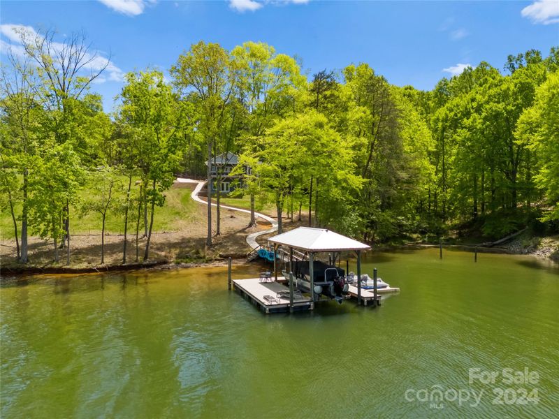 9375 Azalea Rd, Sherrills Ford, NC 28673
