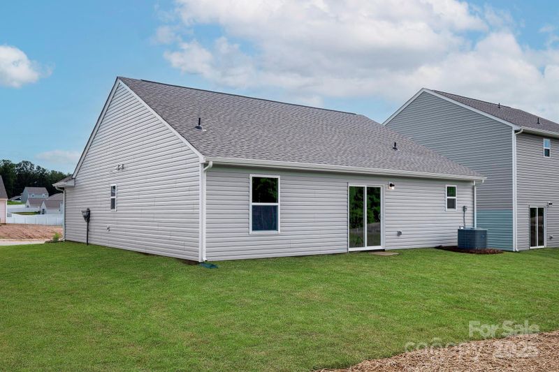 3520 Clover Valley Dr, Gastonia, NC 28052