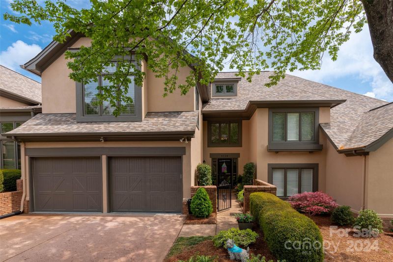 5738 Ballinard Ln, Charlotte, NC 28277