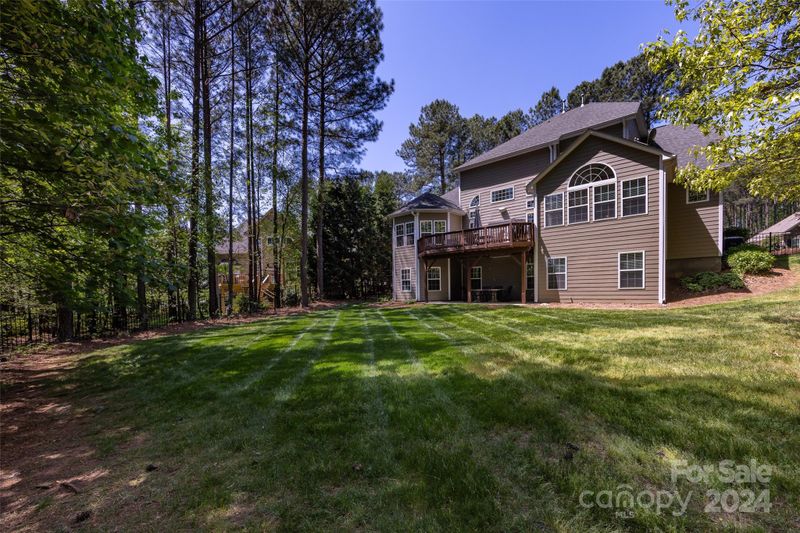 304 Beech Bluff Dr, Mount Holly, NC 28120
