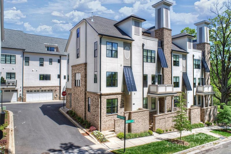 1325 Reece Rd, Charlotte, NC 28209