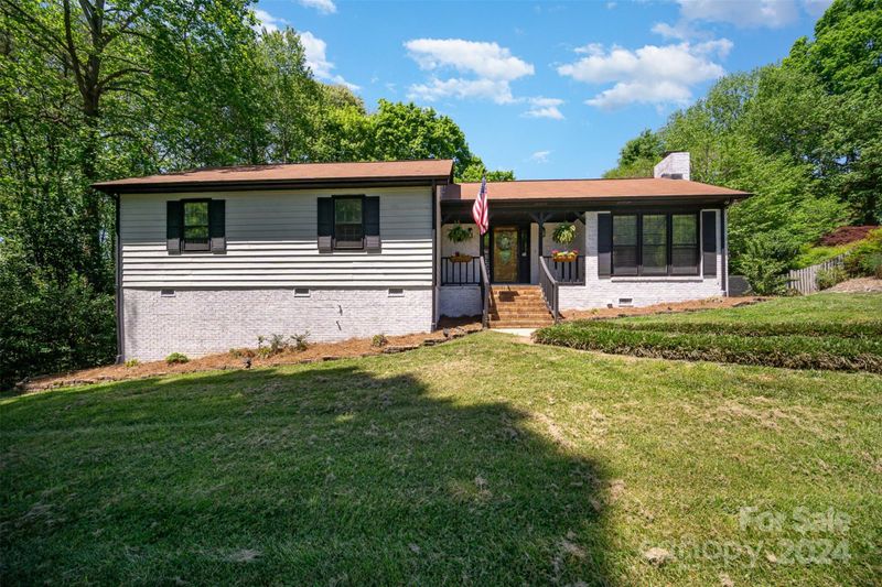 616 Forest Ln, Belmont, NC 28012