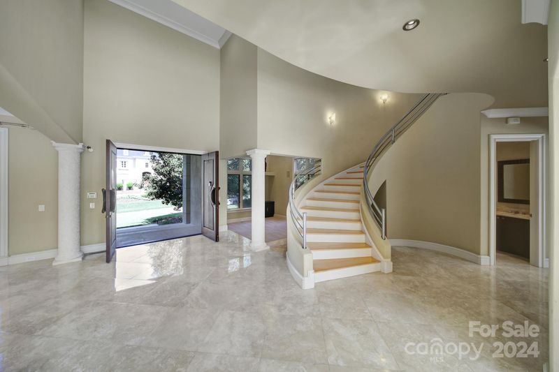 3225 Leamington Ln, Charlotte, NC 28226