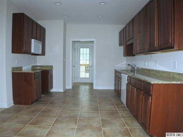 565 Groff St, Concord, NC 28027