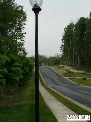 6 Shiny Leaf Dr, Denver, NC 28037