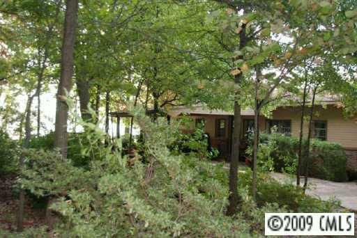 16400 Green Dolphin Ln, Cornelius, NC 28031