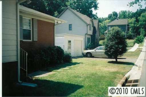 4200 Walker Rd, Charlotte, NC 28211