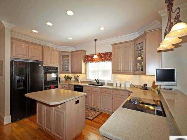 8914 Braxton Dr, Sherrills Ford, NC 28673