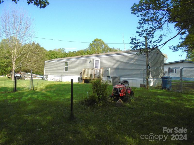 1990 Benny Dr, Conover, NC 28613
