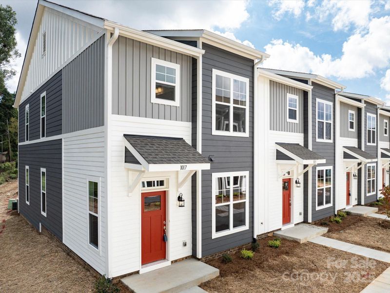 2137 Acclaim St, Charlotte, NC 28205