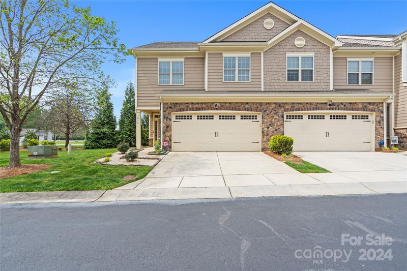 3028 Callaway Ct, Cramerton, NC 28032