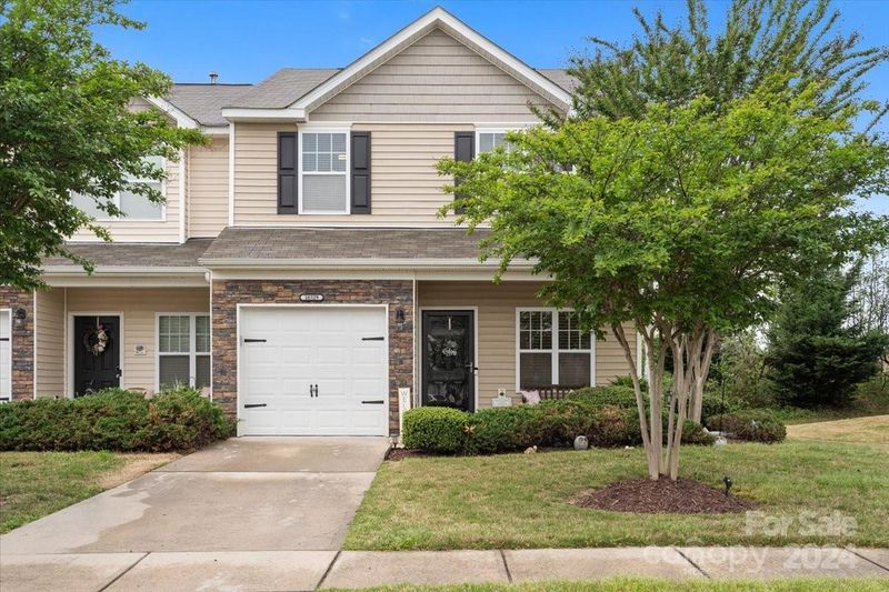 10329 Bunclody Dr, Charlotte, NC 28213