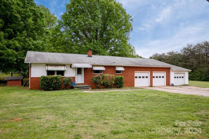 1177 Shearers Rd, Mooresville, NC 28115