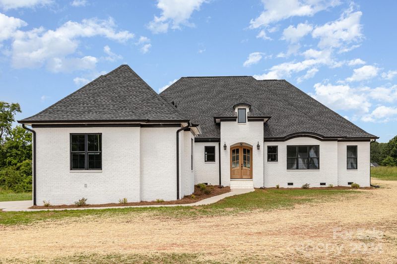 218 Triple Ponds Ct, Clover, SC 29710