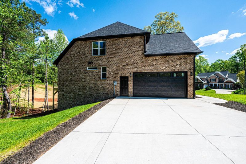 5115 Mark Dr NE, Hickory, NC 28601