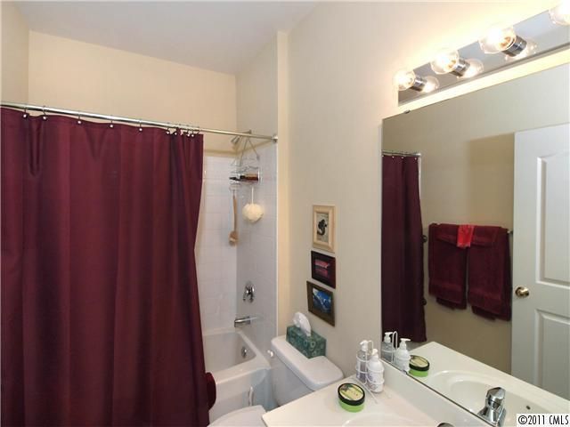 17131 Red Feather Dr, Charlotte, NC 28277