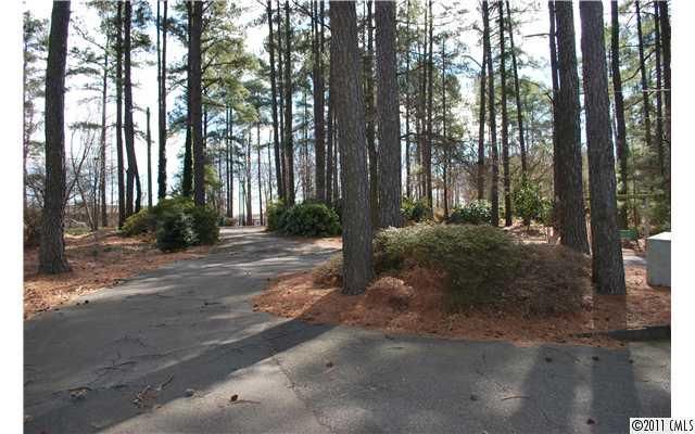 16513 Green Dolphin Ln, Cornelius, NC 28031