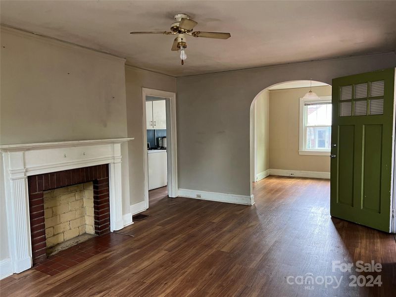 2133 Camp Greene St, Charlotte, NC 28208