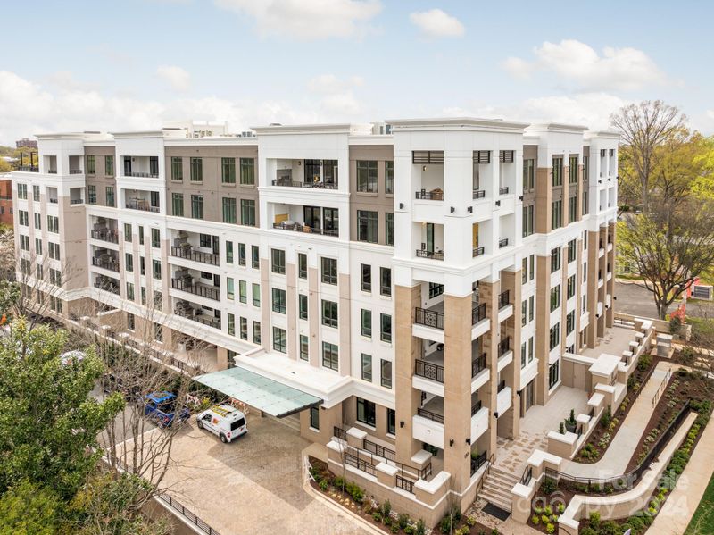 130 Cherokee Rd #102, Charlotte, NC 28207