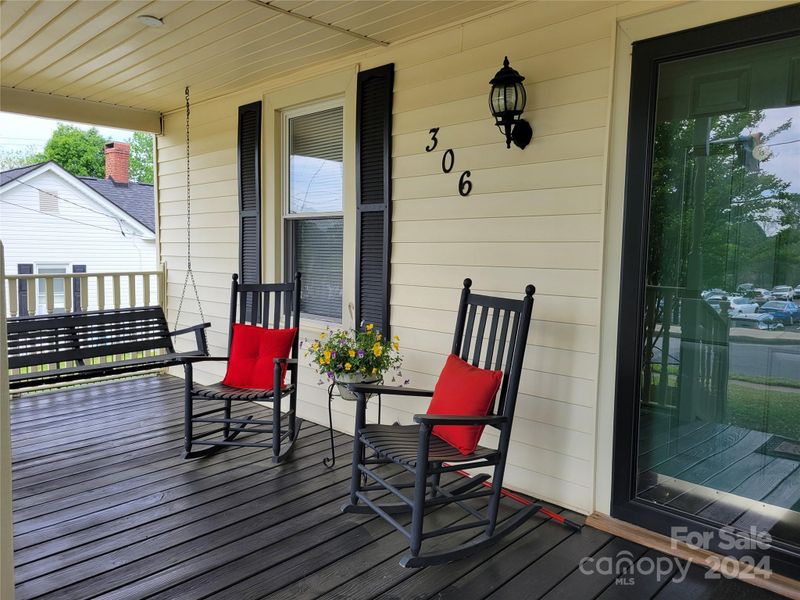 306 S Juniper St, Kannapolis, NC 28081