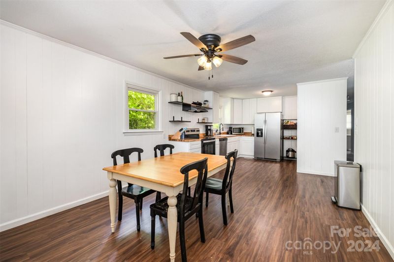 806 Chestnut St, Stanley, NC 28164