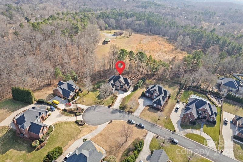 2012 Tomshire Dr, Gastonia, NC 28056