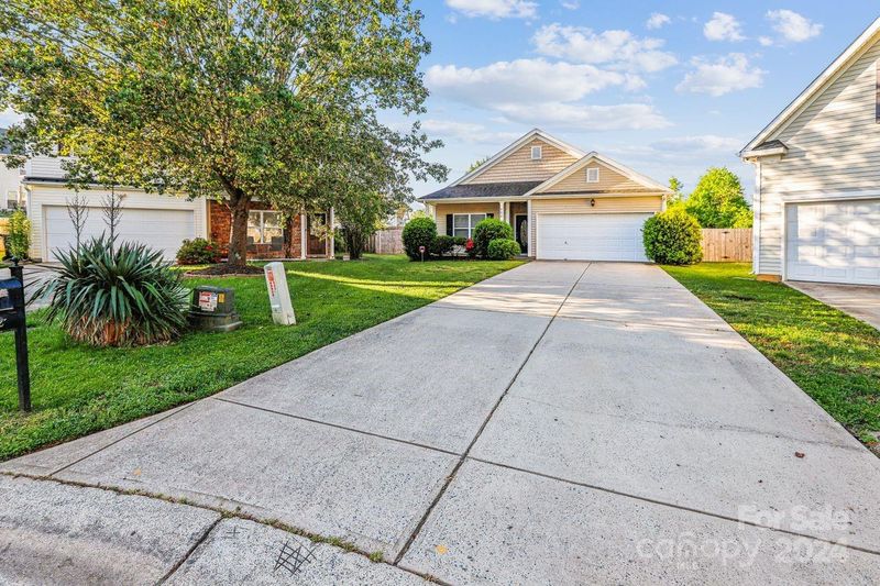 402 Matfield Ct, Monroe, NC 28110