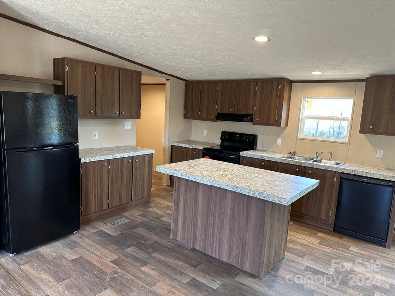 283 Lippard Farm Rd, Statesville, NC 28678