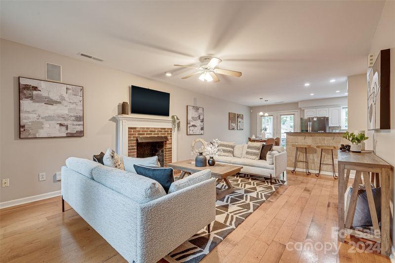 4911 Prentice Pl, Charlotte, NC 28210