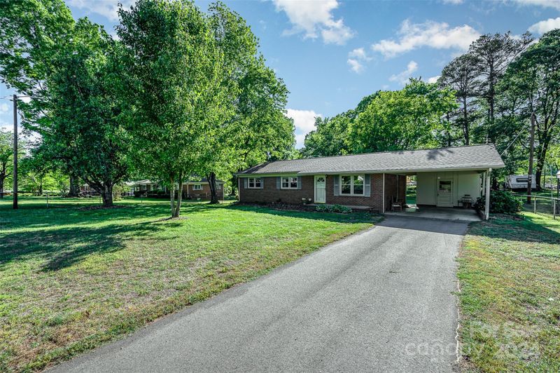 2000 Normandy Rd, Kannapolis, NC 28081