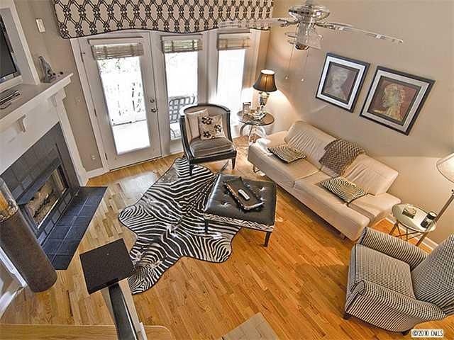 329 W 7th St #1, Charlotte, NC 28202