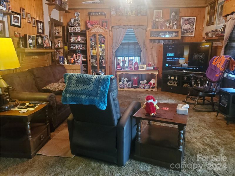 208 S East Ave, Kannapolis, NC 28083