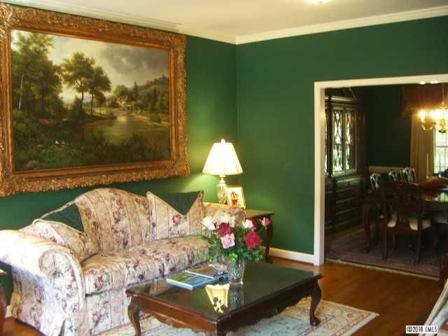 220 NW 37th Avenue Pl, Hickory, NC 28601