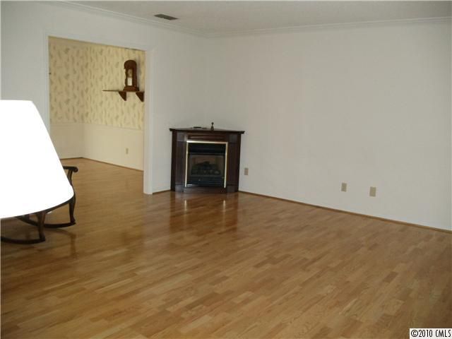 1836 Robinwood Rd #A, Gastonia, NC 28054