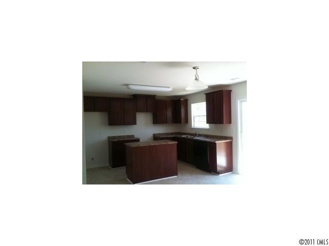 208 Lind Point Ln, Monroe, NC 28110